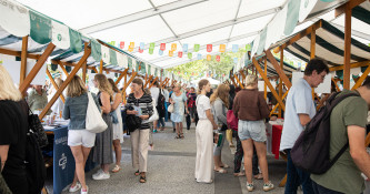 Zdravje v središču pozornosti: 9. Festival zdravja na Kongresnem trgu pritegnil množico obiskovalcev